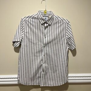 Mens White and blue/yellow striped short sleeve button up shirt